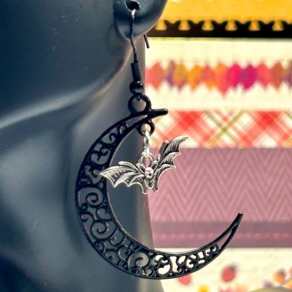 Handmade Halloween Crescent Moon & Bat Earrings! - Picture 2 of 5